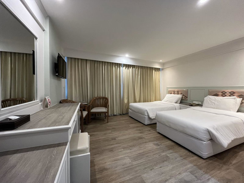 Dhevaraj Hotel, Nan, Thailand