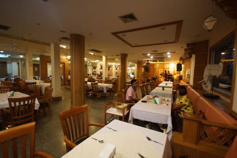 Dhevaraj Hotel, Nan, Thailand