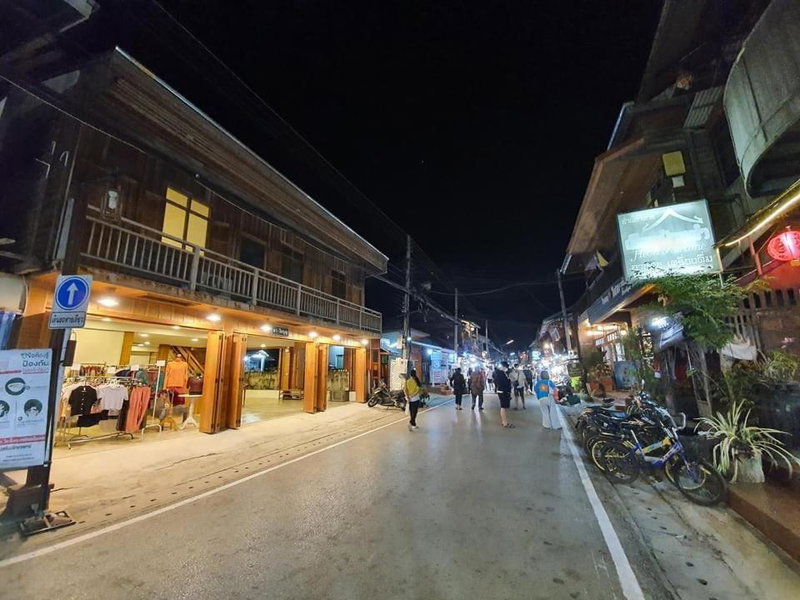 นา-ใบบุญ Nabaiboon, Chiang Khan, Thailand
