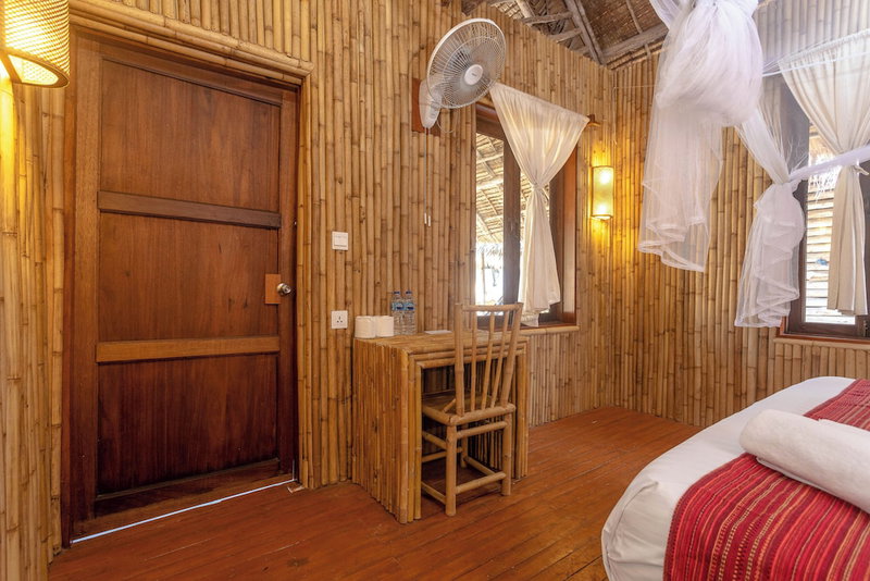 Absolute Beachfront Resort, Ko Pha-ngan, Thailand