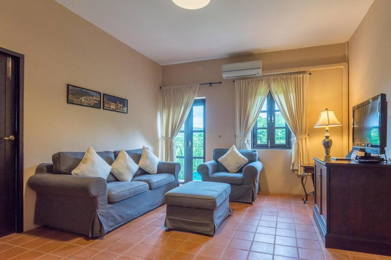 Villa Malinee Khao Yai 6 Bedrooms Italian Private Villa, Ban Tha Chang, Thailand