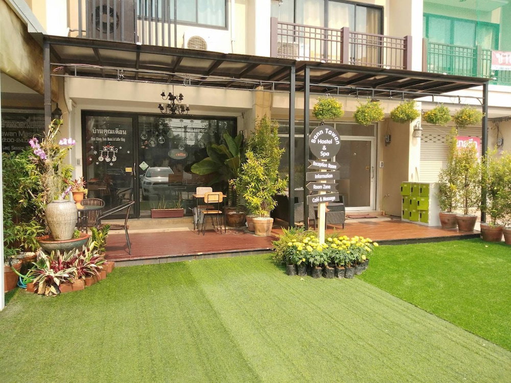 Bann Tawan Hostel Chiang Rai, Thailand