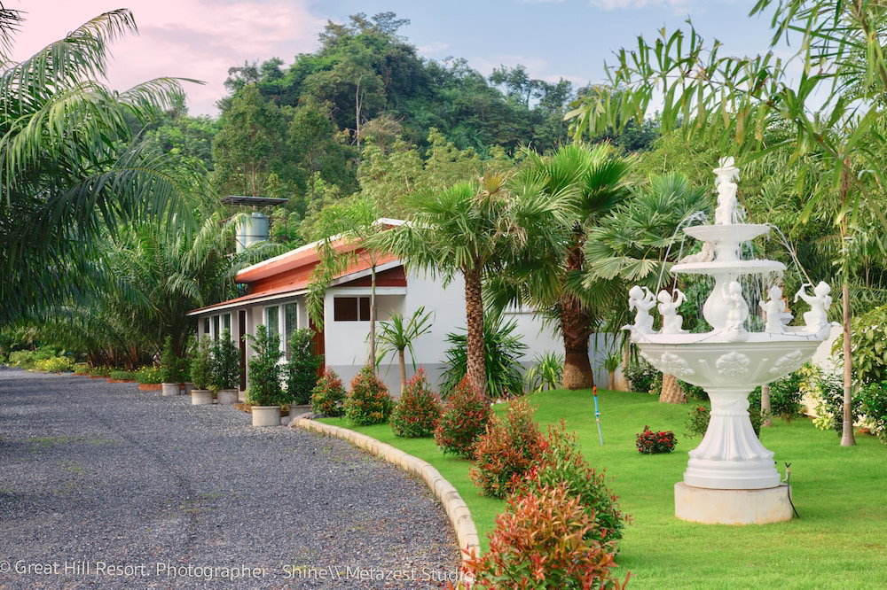 Hotel · Great Hill Resort, La-ngu
