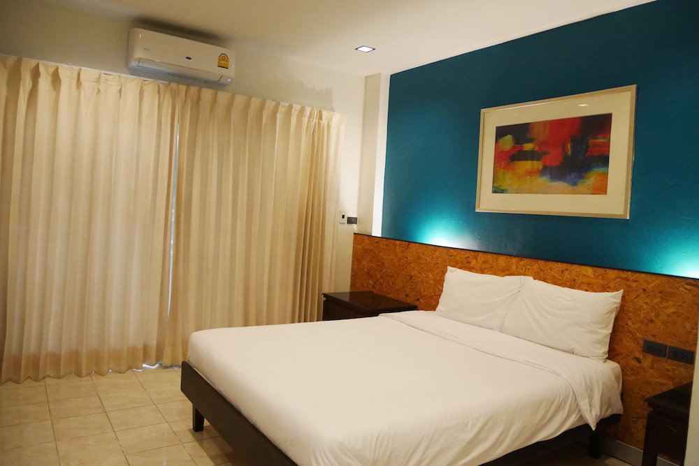 Hotel · The 92 residence, Bangkok