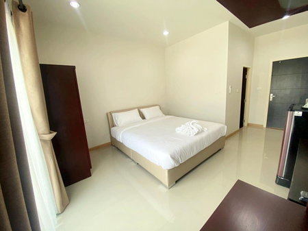 Re Riva, Ban Bang Bamru, Thailand