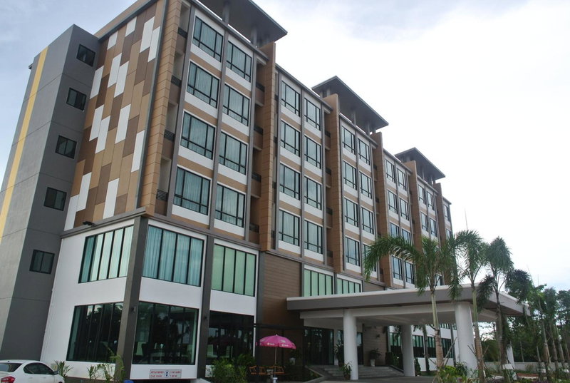 S Tara Grand, Suratthani, Thailand