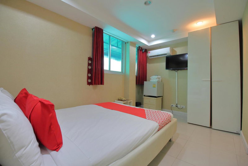 Diamond Residence Silom, Bangkok, Thailand