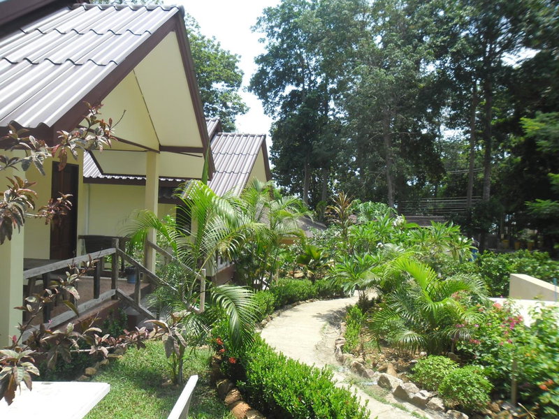 Baansanook Resort & Swimming Pool, Ko Chang, Thailand