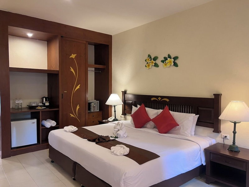 Phuket Leelavadee Hua Ting Resort, Patong, Thailand