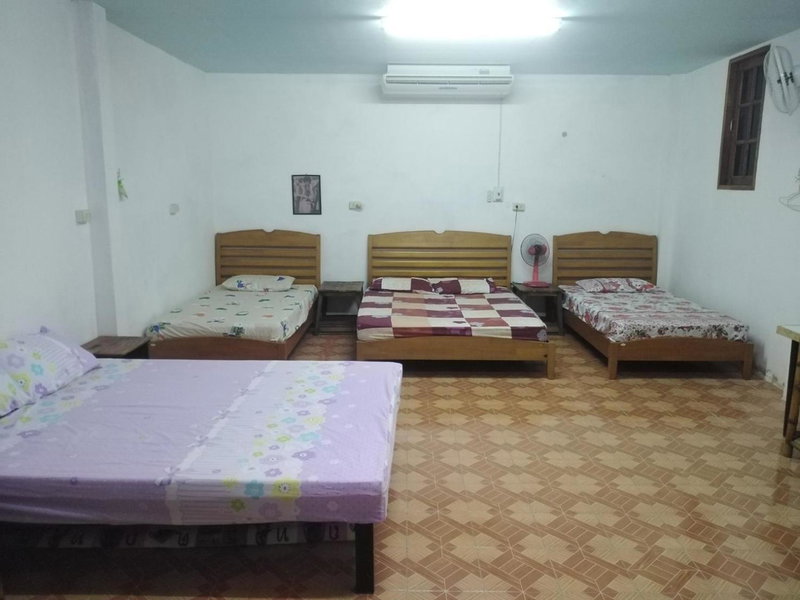 Cheap Sleep, Phayao, Thailand