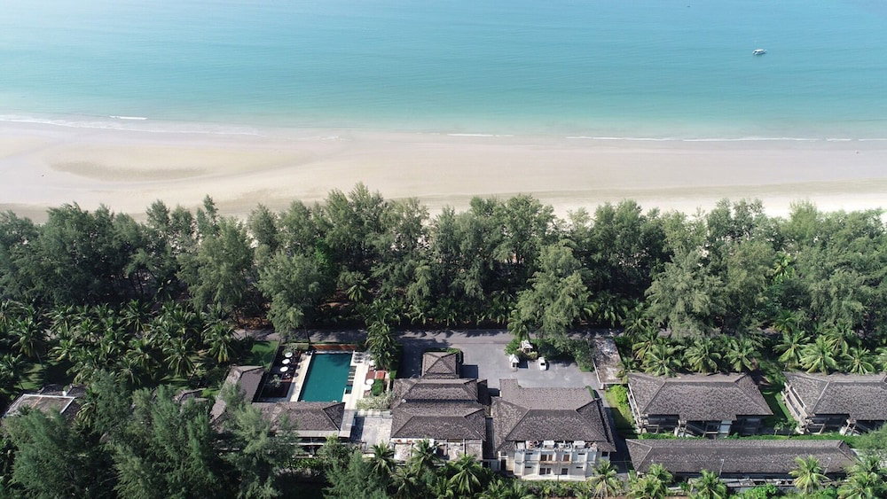 Hotel · Grand Southsea Khaolak Beach Resort, Takua Pa