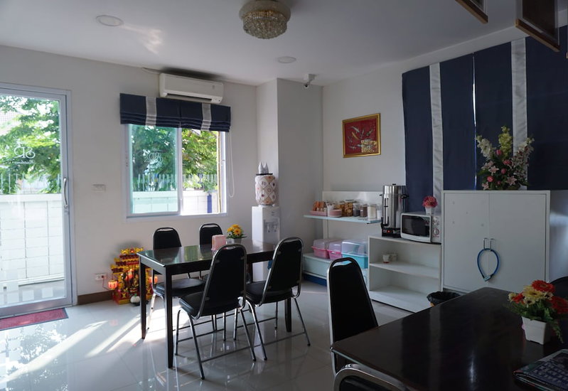 THE SR Residence Lampang, Lampang, Thailand