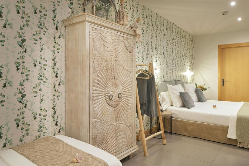 Hotel Boutique Txanka Erreka PARKING INCLUIDO, Orio, Spain
