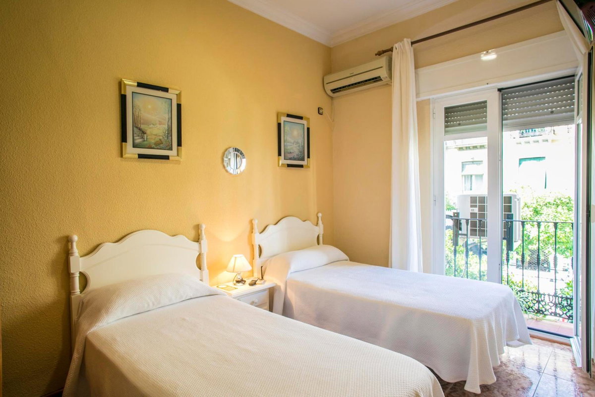 Hotel · Pensión Dulces Sueños, Seville