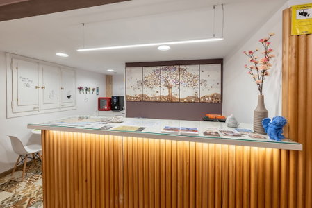Hostal 977, Tarragona, Spain