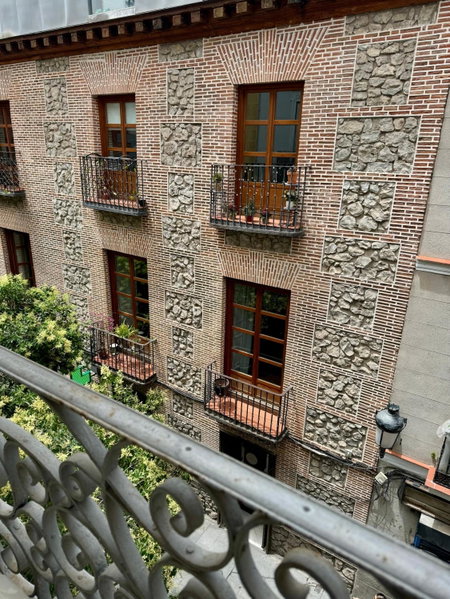 Apartamentos Apolo, Madrid, Spain
