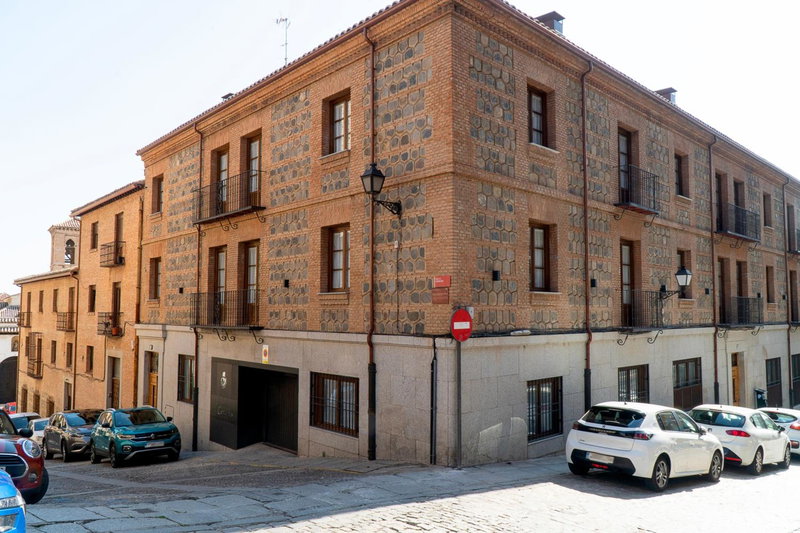 Cervantes 5 Collection - Greco Aparcamiento en el Edificio, Toledo, Spain