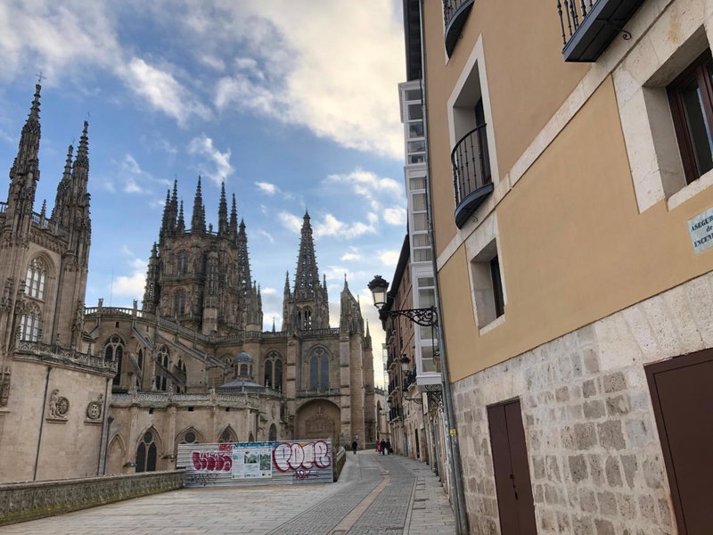 Una MIRADA A LA CATEDRAL-Apartamentos Burgos Catedral, Burgos, Spain