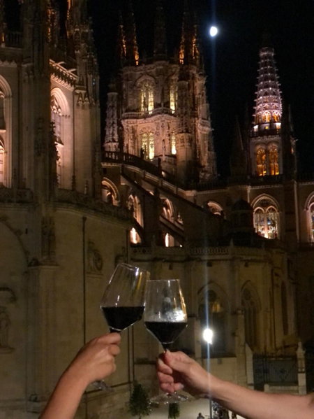 Una MIRADA A LA CATEDRAL-Apartamentos Burgos Catedral, Burgos, Spain