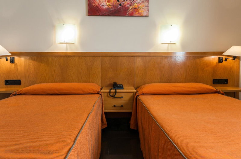 Hotel Ruta de Europa, Vitoria-Gasteiz, Spain