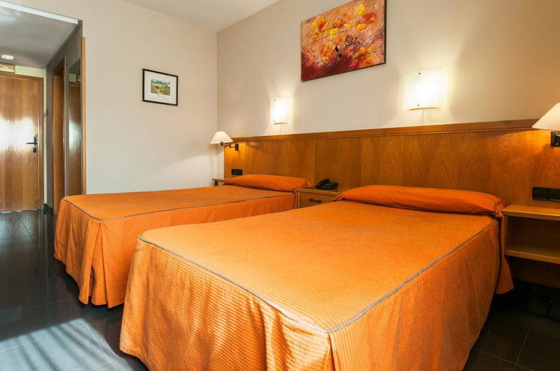 Hotel Ruta de Europa, Vitoria-Gasteiz, Spain