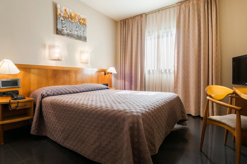 Hotel Ruta de Europa, Vitoria-Gasteiz, Spain
