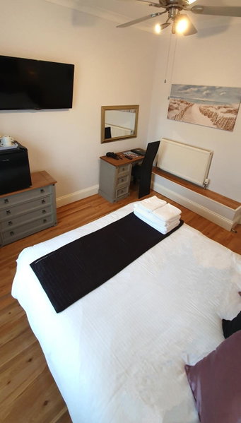 Midway Guest House, Torquay, United Kingdom