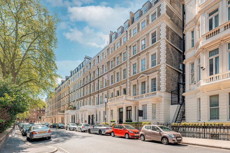 Ashburn Court Apartments, London, United Kingdom