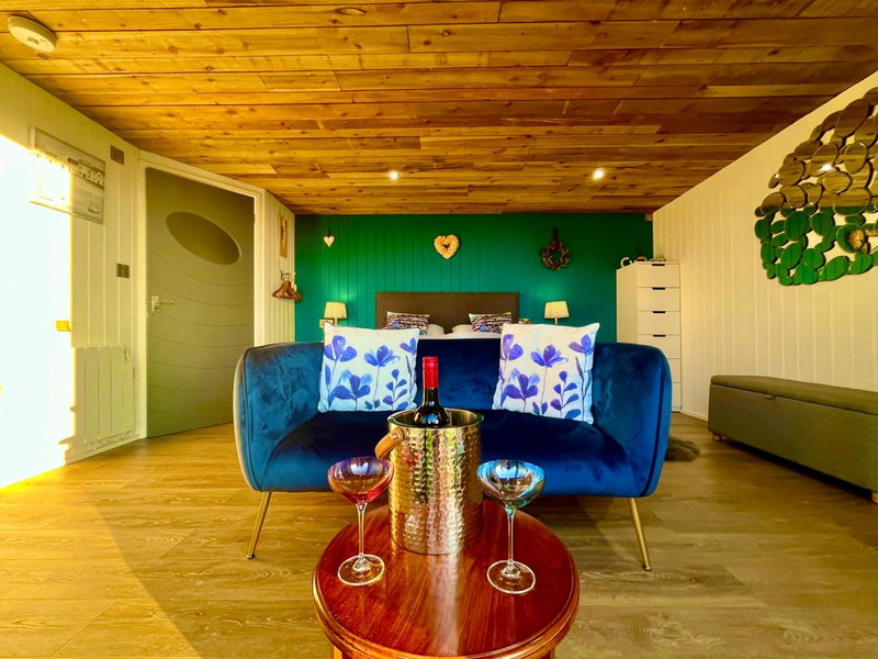 The Pod & Cwtch luxury accommodation, Aberaeron, United Kingdom