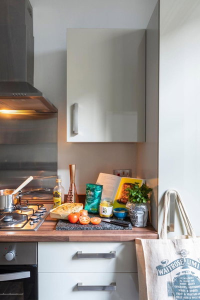 Dream Stays Bath - Trim Street Townhouse with Hot tub, Bath, United Kingdom
