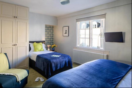 Dream Stays Bath - Trim Street Townhouse with Hot tub, Bath, United Kingdom