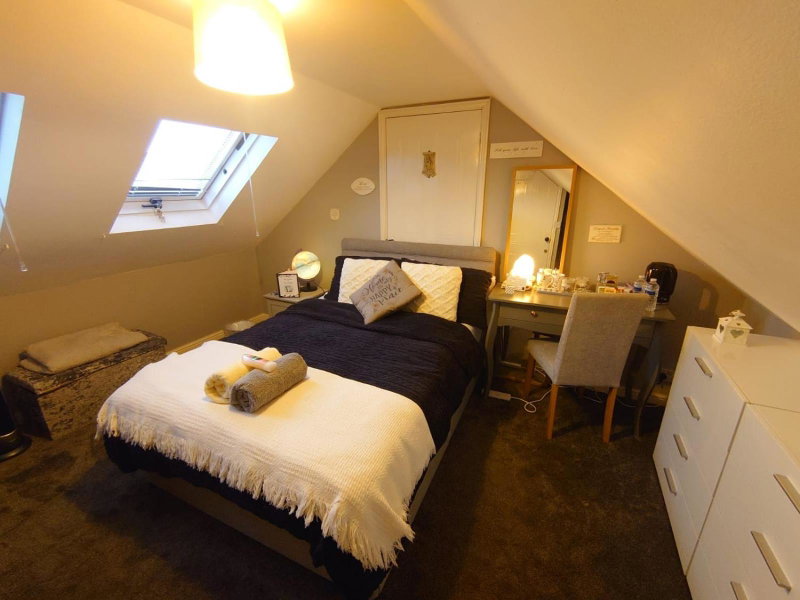 Rose Garden Retreat, Rayleigh, United Kingdom