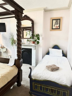 The Boho - 4 min walk to beach & town, Bournemouth, United Kingdom