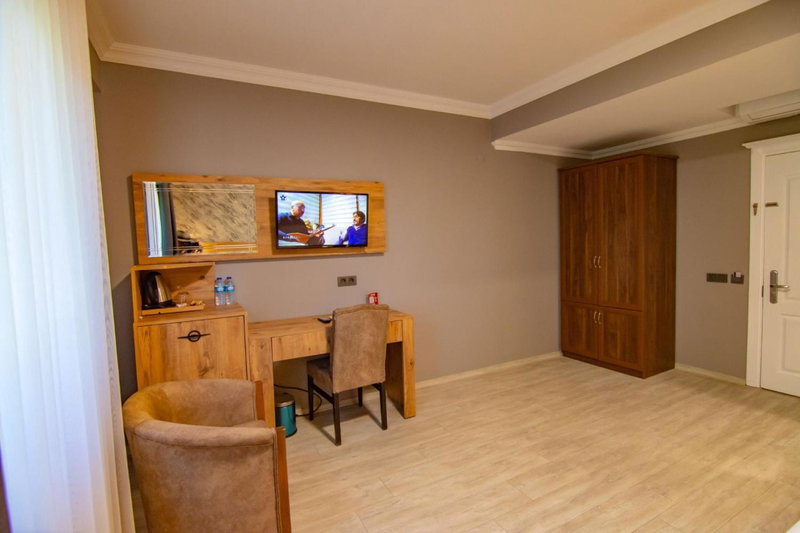 Green Palace Suite Hotel, Yomra, Turkey