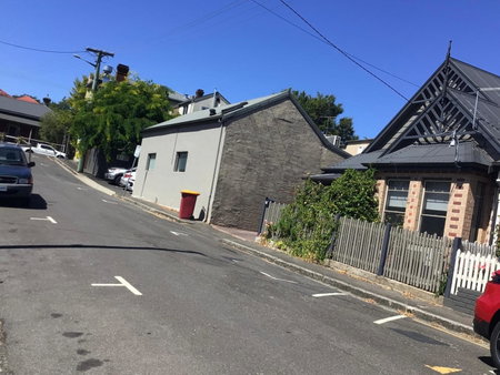 City townhouse walking distance to city, Launceston, Australia