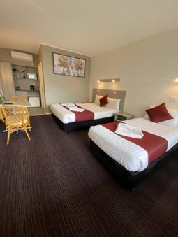 Cobb Inlander Motel, Hay, Australia