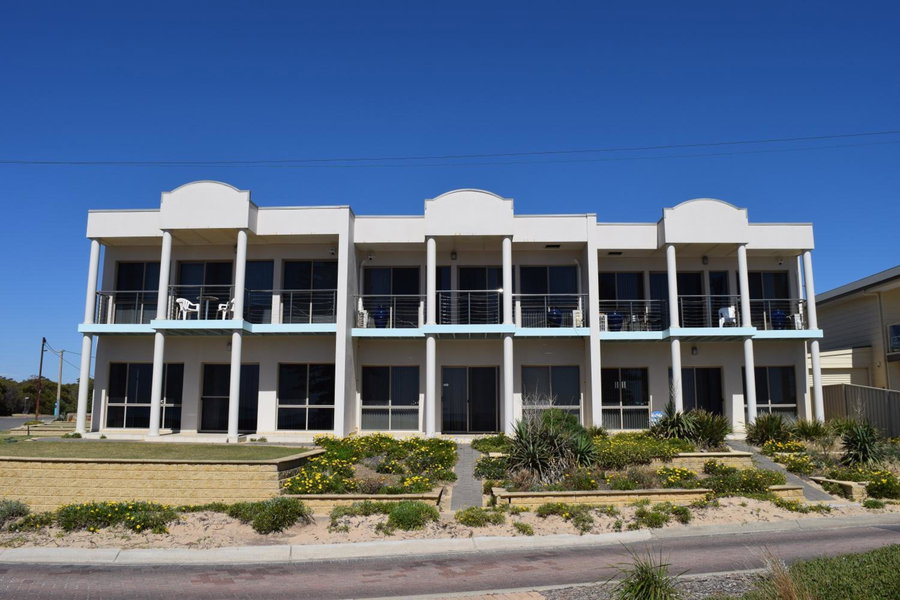 Christies Seahorse Holiday Townhouses, Port Noarlunga, Australia