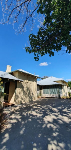 Chinnock B&B, Gilgandra, Australia