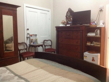 Chinnock B&B, Gilgandra, Australia