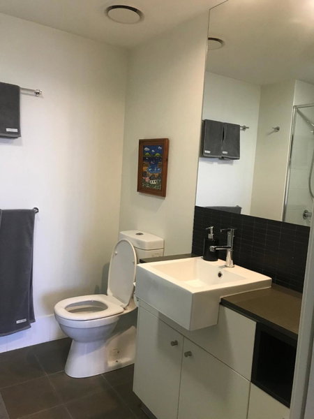 The Perfect Host @ Curtis Apartments, Gladstone, Australia