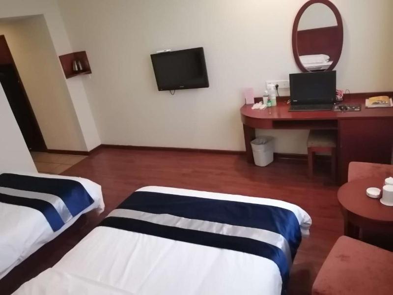 GreenTree Inn Jiangsu Nantong Haian Kaifa District Express Hotel, Hai'an, China