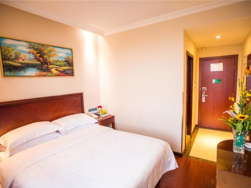 GreenTree Inn Shanghai Waigaoqiao Free Trade Zone Express Hotel, Shanghai, China