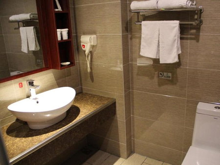 GreenTree Inn Jiangsu Nantong Tongzhou Shiji Avenue Jianghaihuangdu Express Hotel, Tongzhou, China