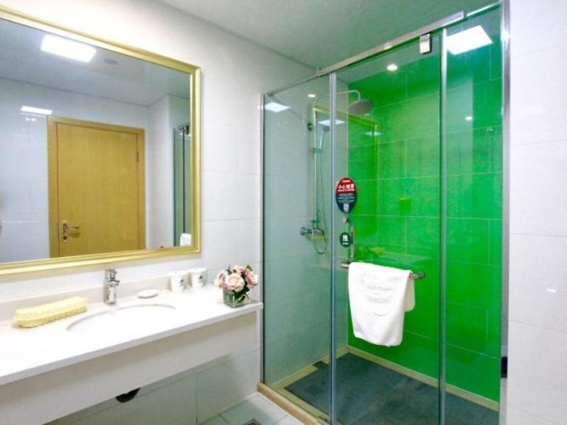 GreenTree Inn Zhejiang Jiaxing Xiuzhou District Wangjiangjin Town Business Hotel, Jiaxing, China
