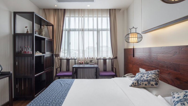 Floral Hotel · Yuexiang Inn Wuzhen, Tongxiang, China