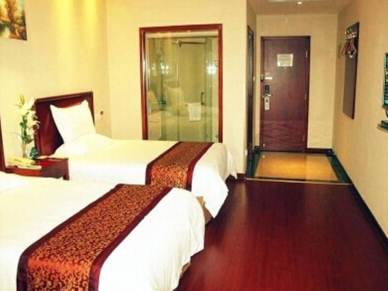 GreenTree Inn Yancheng Dongtai Jianggang Yingbin Road Gangcheng Avenue Hotel, Yancheng, China