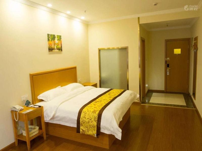 GreenTree HeBei TangShan Nanhu Lake Express Hotel, Tangshan, China