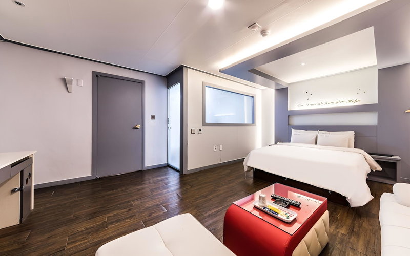 Uiwang Luxury, Uiwang, South Korea