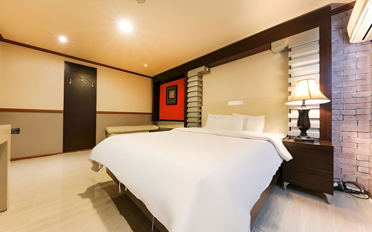 Hotel · Taean Incaui Jageun Maeul, Taean