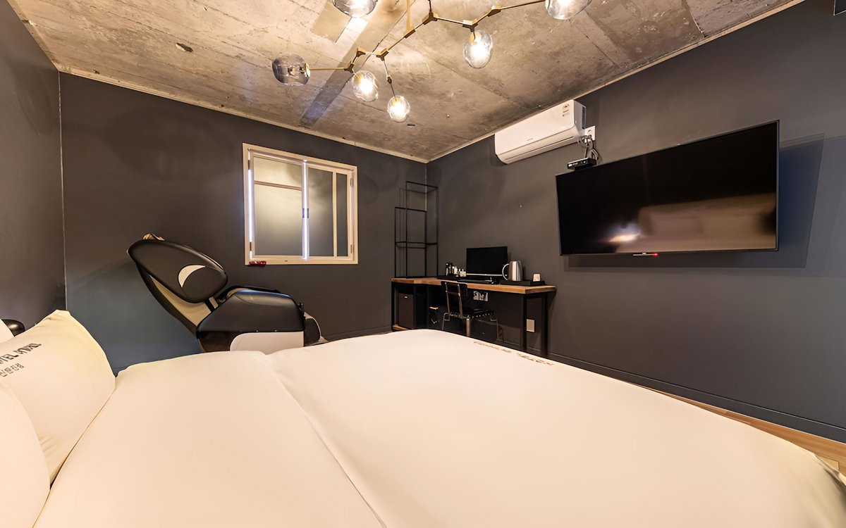 Daejeon Shintanjin Hotel LOD, South Korea